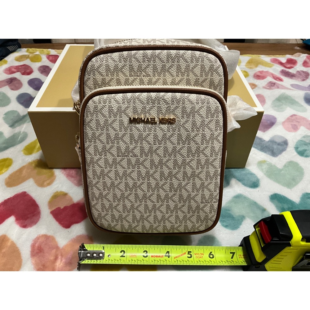 New Michael kors crossbody purse white with brown